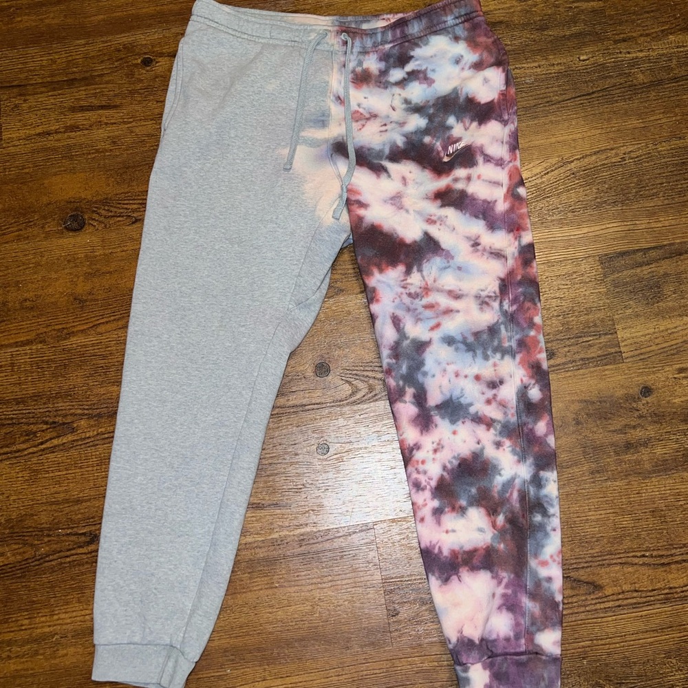 Nike Tie-Dye Sweatpants in Maroon, Pink & Gray
